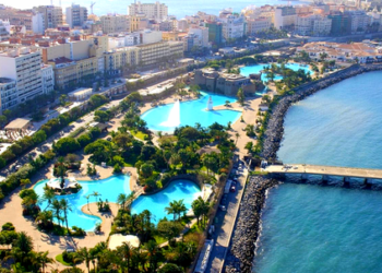 استطلاع: 1 من كل 5 إسبانيين  يؤيد عودة سبتة و مليلية للمغرب