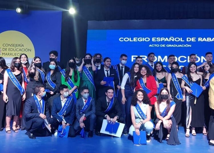 المدرسة الإسبانية بالرباط تكرم الفوج  13 من الحاصلين على البكالوريا الإسبانية