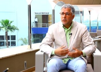 يونس الشيخ علي .. لحظات  طنجة  أول مقهى تراثي تاريخي بمدينة البوغاز.. و علامة بارزة في المشهد الثقافي