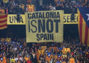 على مدريد ألا  تحارب الانفصال عندها  وتشجعه في بلد جار