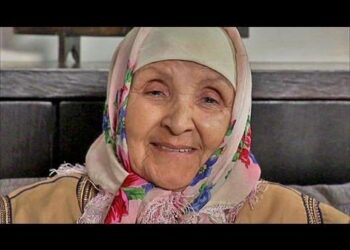 الصحفية أمينة غريب تنعي الفنانة  الكبيرة فاطمة الركراكي  .. أمنا على الشاشة