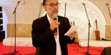 أقشاني .. المقهى الثقافي أخرج الناس من سوق النميمة إلى فضاء الثقافة