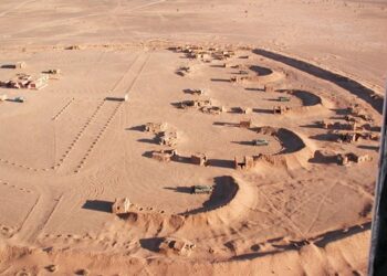 نجاح جنود الهندسة العسكرية في بناء أضخم وأطول وأعقد الجدران الأمنية في العالم