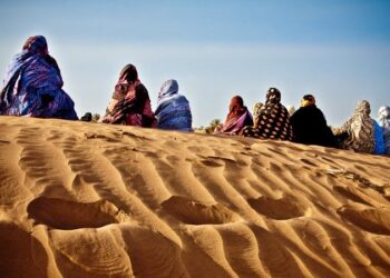 التبراع ..  فضاء لتصريف التعبيرات الغزلية للمرأة الصحراوية