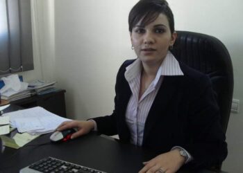 الصحافية حنان بكور تتهم حزب أخنوش بالترهيب .. و تعتبر نفسها أول صحافية  ” تجرب فيها”  إعادة التربية