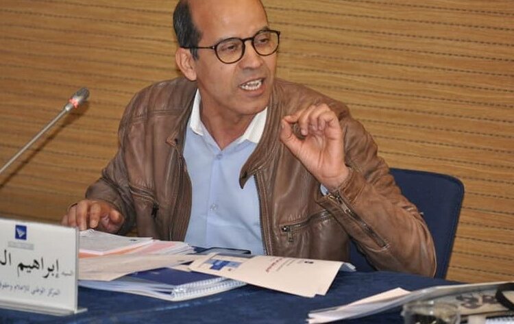 رئيس C.N.M.D.H  إبراهيم الشعبي: ” نتمنى ألا يلتفت خطاب العاهل المغربي للتهديدات التافهة للنظام العسكري الجزائري الحاقد”