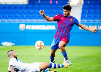 المغربي الزلزولي يزلزل شباك  اوساسونا لفائدة برشلونة