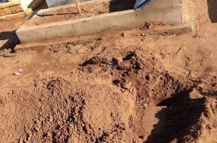 الإشاعة تعيد شخصا ميتا  إلى الحياة والسلطات تتدخل (فيديو)