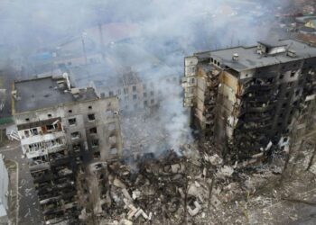 الحرب في أوكرانيا تطال العمارات السكنية الشاهقة- (صور)