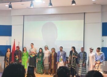 الملتقى الثقافي 1 للطلبة الدوليين بالمعهد العالي للإعلام والاتصال: فن وثقافة وإبداع (فيديو)