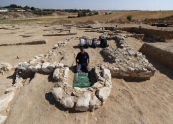 عمره 1200 عام.. مسجد يكشف عن الوجود القديم للمسلمين في النقب الفلسطيني المحتل