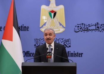 رئيس الوزراء الفلسطيني: لا ننكر الهولوكوست وليس لأحد إنكار المذابح بحق الفلسطينيين