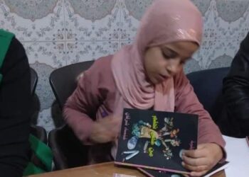 “بغيت تانا نطـل” .. تعرف على أصغر زجالة مغربية: “خنساء شرقان”