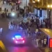 رعب في شيكاغو .. مئات المرهقين يقتحمون الشوارع ويهاجمون السياح والمارة