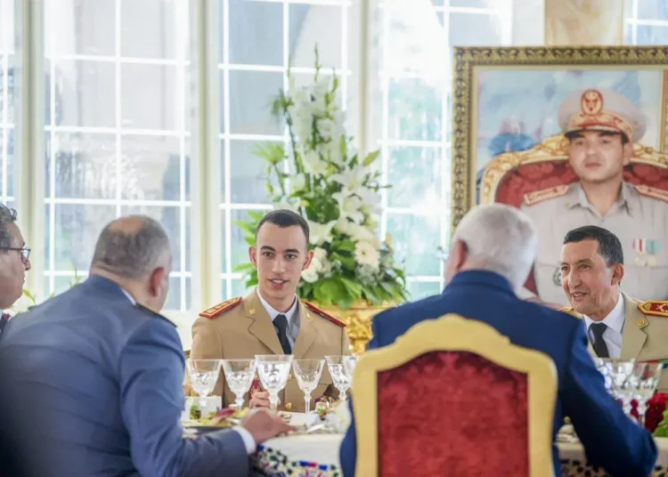 ولي العهد المغربي: يترأس حفل تخرج فوجي الدفاع و الأركان .. بالكلية الملكية للدراسات العسكرية العليا