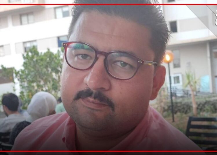 المركز الوطني للإعلام وحقوق الإنسان: يتضامن مع الصحافي أمياي ” المختطف ” من مقهى بوجدة بسبب تدوينة
