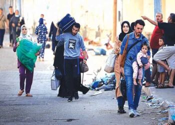 جيش الاحتلال يدفع ..  مليون فلسطيني لإخلاء منازلهم