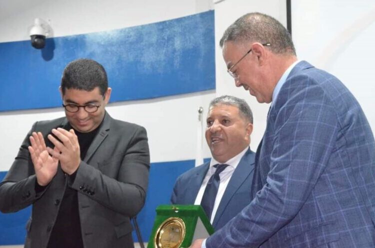 الحكومة .. تكرم مدير المعهد العالي للإعلام والاتصال