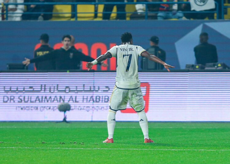 في الرياض ..  ريال مدريد يقسو على برشلونة