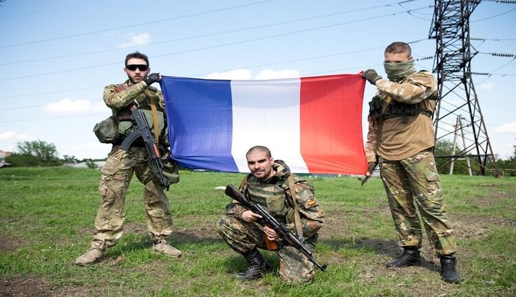 مرتزقون فرنسيون  ..  في أوكرانيا