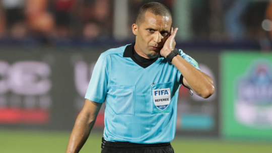 لماذا رفض الحكم المغربي رضوان جيد إدارة لقاء جنوب إفريقيا والكونغو الديمقراطية في كأس إفريقيا؟