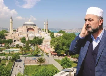 الأذان بتركيا .. و الأذان بالمغرب   