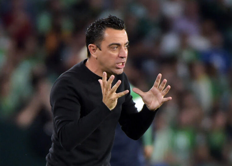 مدرب برشلونة يعترف :برشلونة اقل قوة من باري سان جرمان