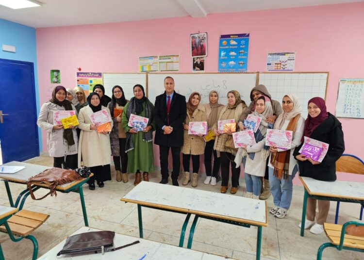 مدارس القاسميين تكرم الأستاذات العاملات بالمجموعة المدرسية في يومهن العالمي