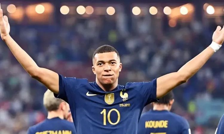 حفل ملكي .. ل مبابي في قلعة الفريق الملكي  بمدريد 