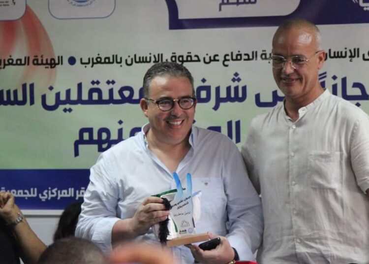 هذا ما قاله عزيز غالي في مهرجان المعتقلين المفرج   عنهم بعفو ملكي 