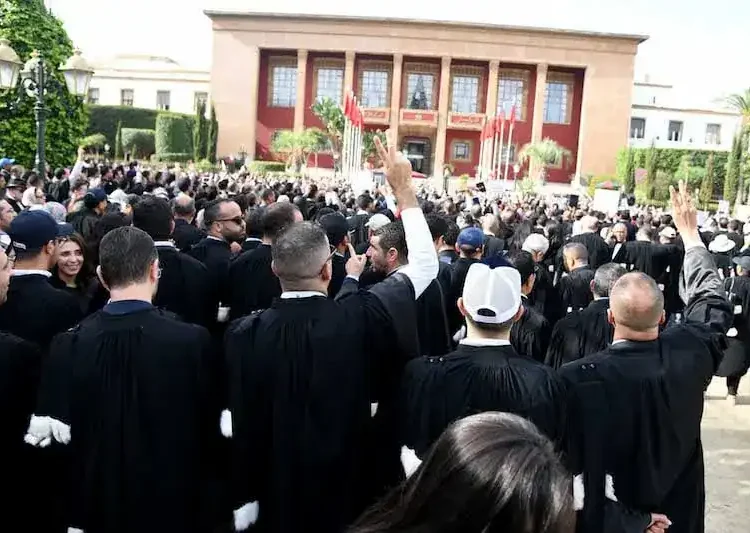 غدا الجمعة بالرباط : الرابطة تنظم لقاء حول إضراب المحامين و مستقبل وهبي الحكومي