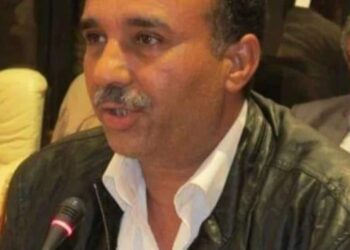 تناقضات التحول السياسي العالمي