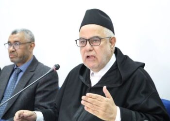 سياسيون جزائريون يهاجمون بن كيران بعد حديثه عن “تبعية تندوف وبشار للمغرب”