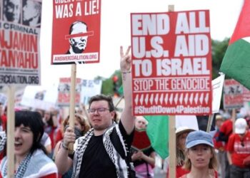 بوليتيكو: الجماعات المؤيدة لفلسطين تنظر لعودة ترامب كتحدٍ 