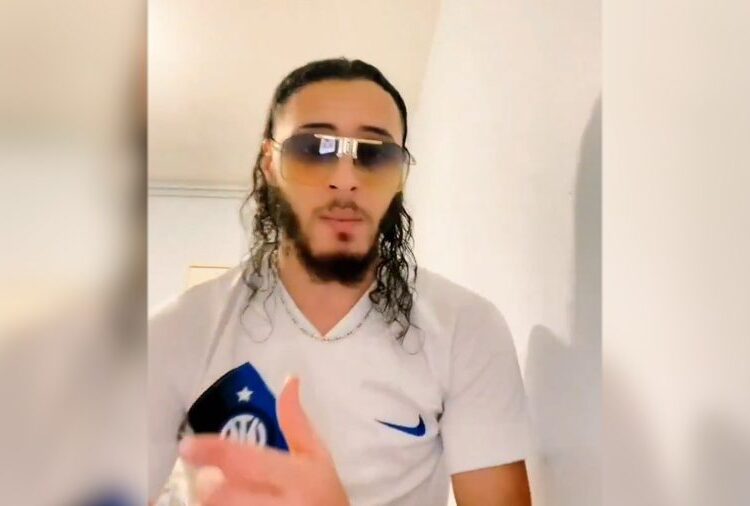  “العنف الرقمي الجزائري” بفرنسا 