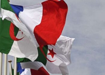 لوفيغارو تدعو فرنسا إلى الخروج من “الفخ الجزائري”