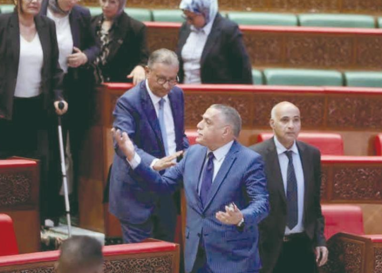 مشروع قانون الإضراب: لماذا انسحب ممثلو UMT من جلسة المناقشة بمجلس المستشارين؟