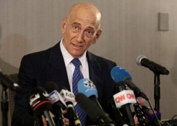 إيهود أولمرت لـ”لوفيغارو”: غزة فلسطينية وليس لدينا ما نفعله هناك 