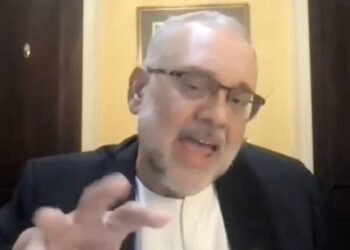 واشنطن تطرد سفير جنوب إفريقيا وتصفه بأنه “يكره” ترامب