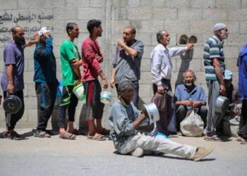 “يوم العمال العالمي”.. البطالة في غزة وصلت الثلثين والضفة تعاني الإغلاقات