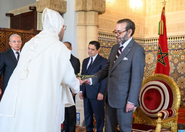 العاهل المغربي يعين سفراء جدد