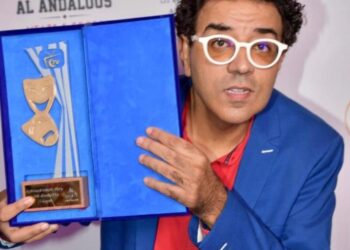 ” مع الفاميلا ” .. يتوج بجائزة أفضل برنامج ترفيهي