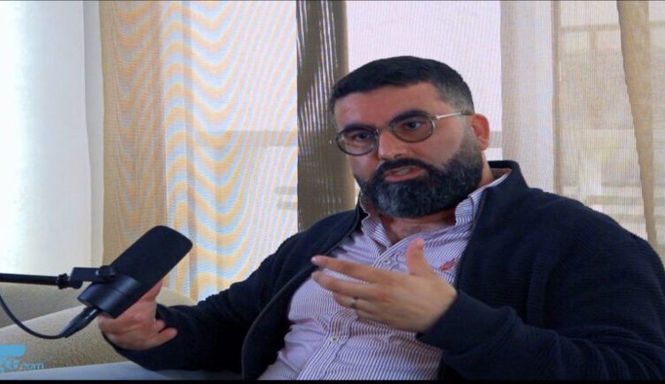 الصحافي يونس افطيط  .. يدان بالقانون الجنائي