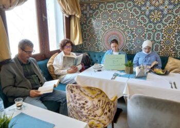 “ساعات مع الكتب” مقترح جديد للتشجيع على القراءة 