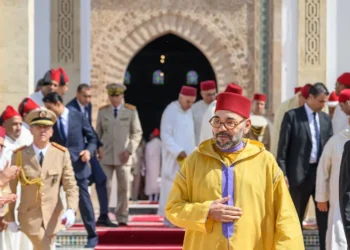 العاهل المغربي يقيم  صلاة الأضحى في مدينة الحمامة 