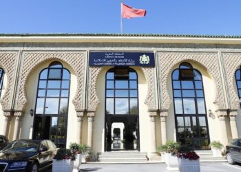 فوق السلك / انا وزير الأوقاف .. أقف بنفسي على ربع قرن من “الاستقرار الروحي”