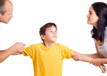 بعد الطلاق .. محنة الأبناء في خلاف الآباء
