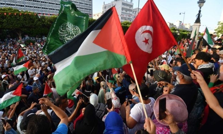 تونس .. وقفة احتجاجية ضد التجويع والإبادة في غزة