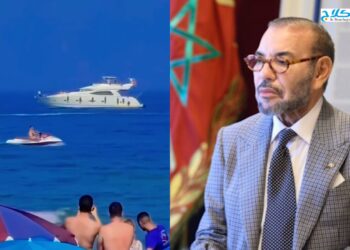 شاهد الملك رفقة ولي العهد والأميرة لالة خديجة بشاطئ كابونيكرو يمارس هوايته المفضلة