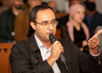 يونس مسكين: مشروع قانون المجلس الوطني للصحافة يهدد أخلاقيات المهنة ويفتح الباب أمام سلطة المال
